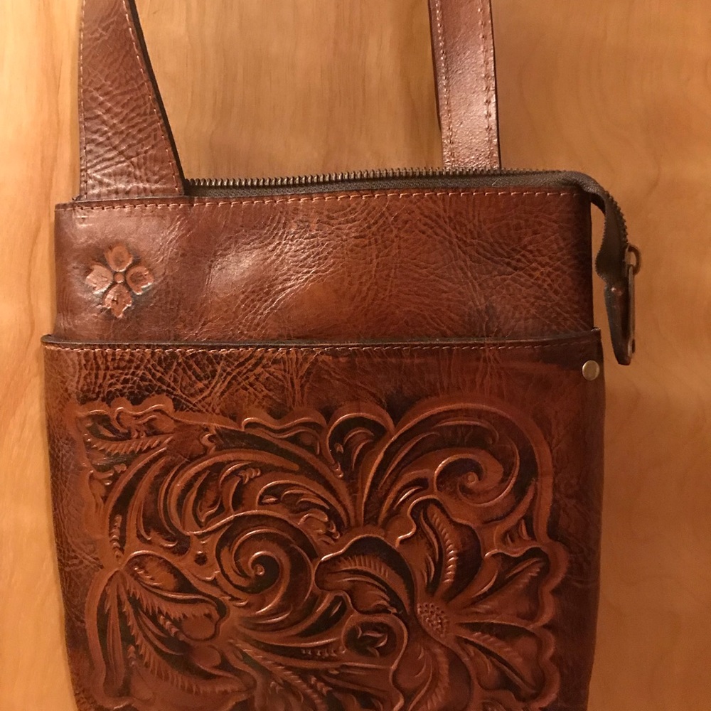 Patricia Nash crossbody saddle bag style